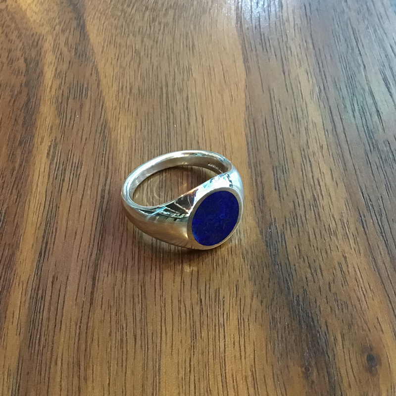 Lapis-lazuli-signet-ring_2.jpg